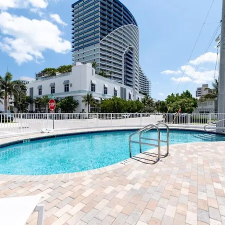 Bayshore Breeze Free Parking 9